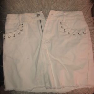 white denim skirt